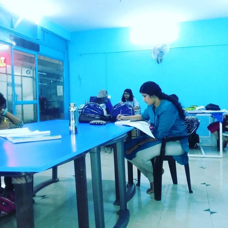 Image gallery marquee