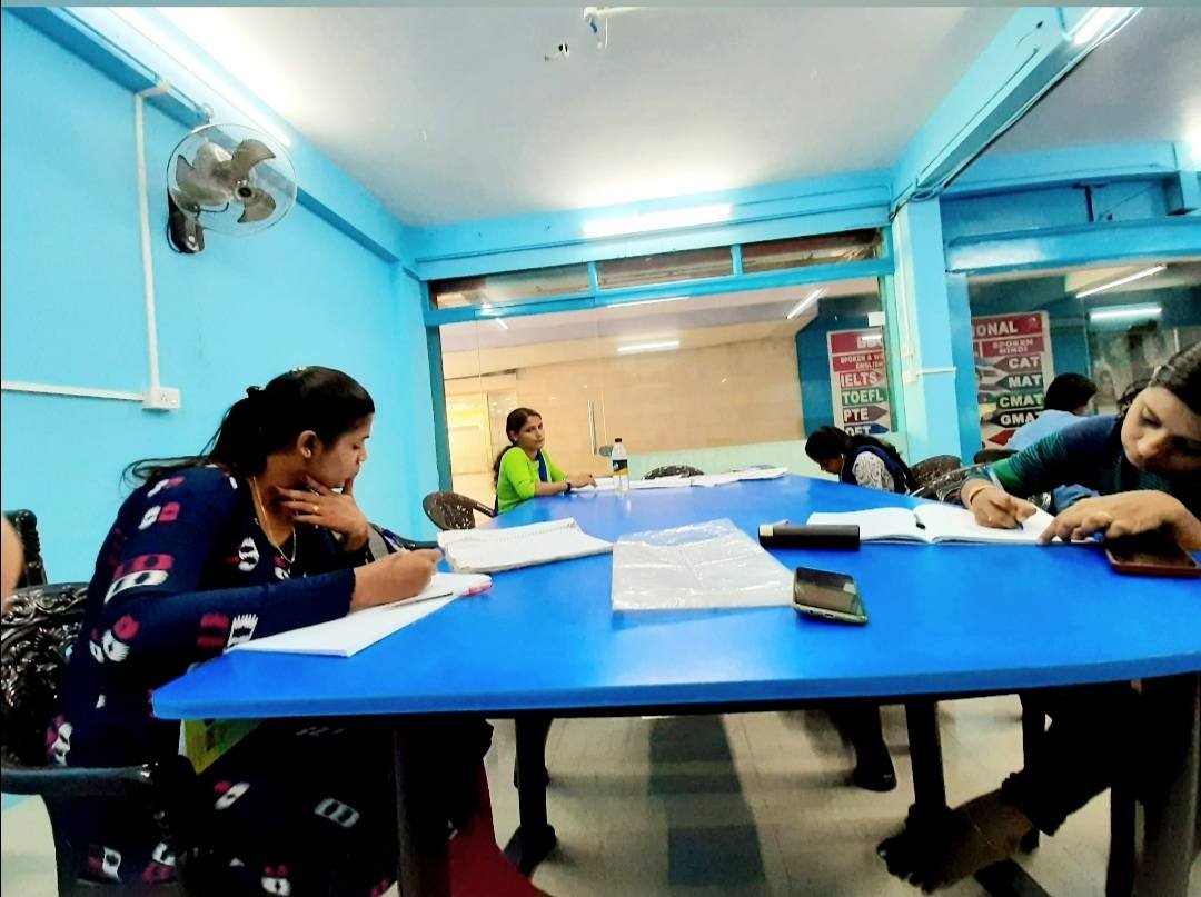 Image gallery marquee