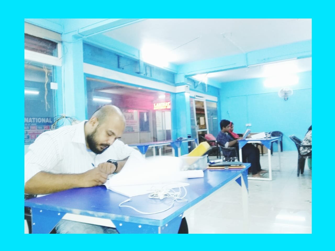 Image gallery marquee