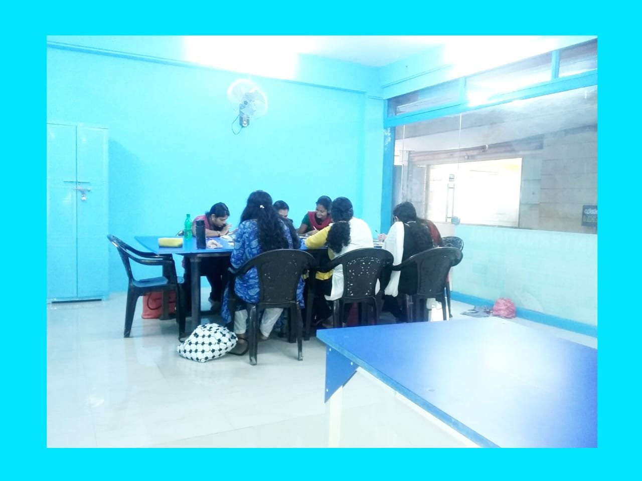 Image gallery marquee