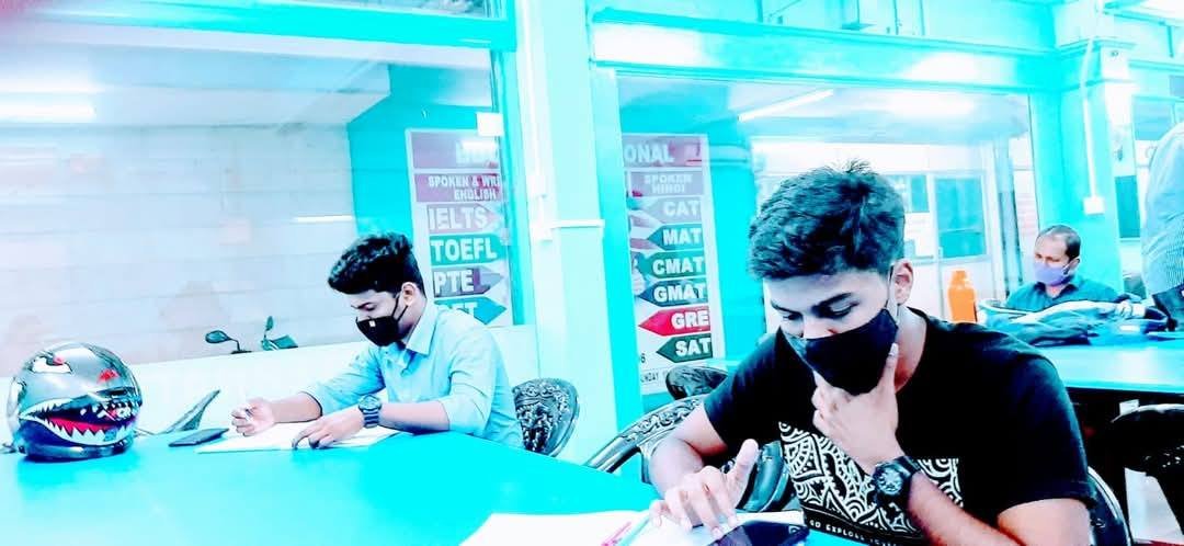 Image gallery marquee