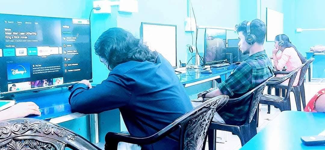 Image gallery marquee